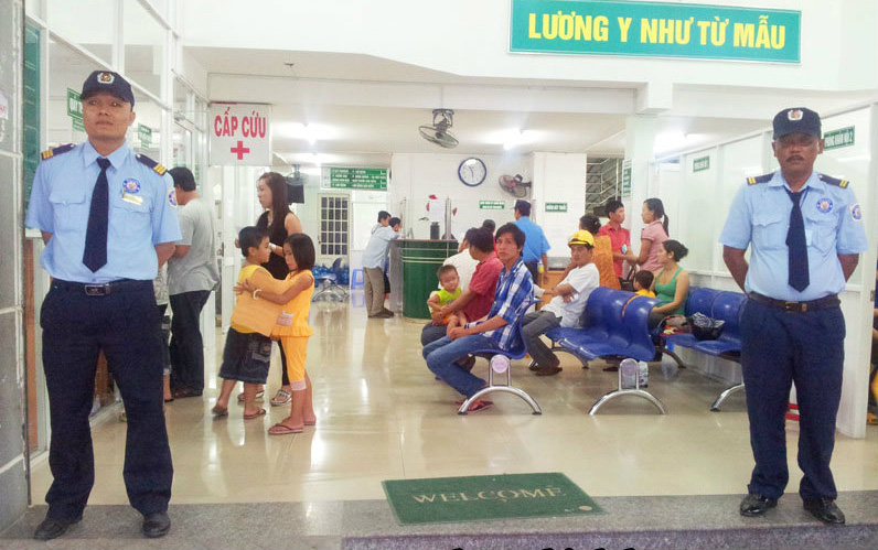 công việc bảo vệ phòng khám