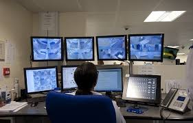 Mẹo ngăn chặn hành vi móc túi tại trung tâm thương mại 5 Hệ Thống Giám Sát Từ Xa